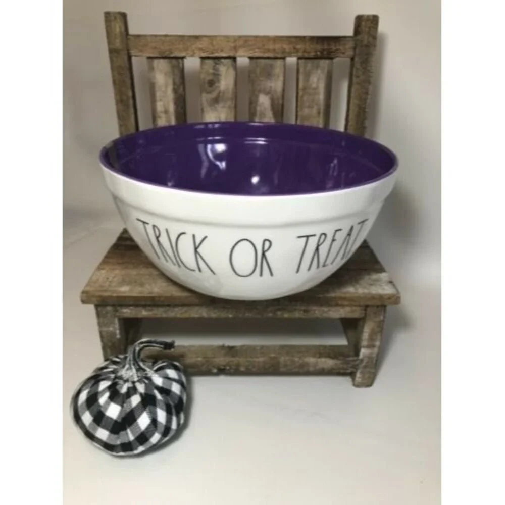 New Rae Dunn TRICK OR TREAT Melamine Mixing Bowl w/ Purple Interior Small Flaw